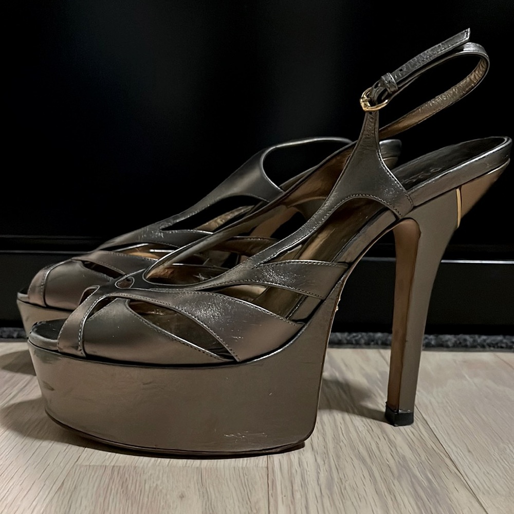 Gucci Gunmetal platform heel